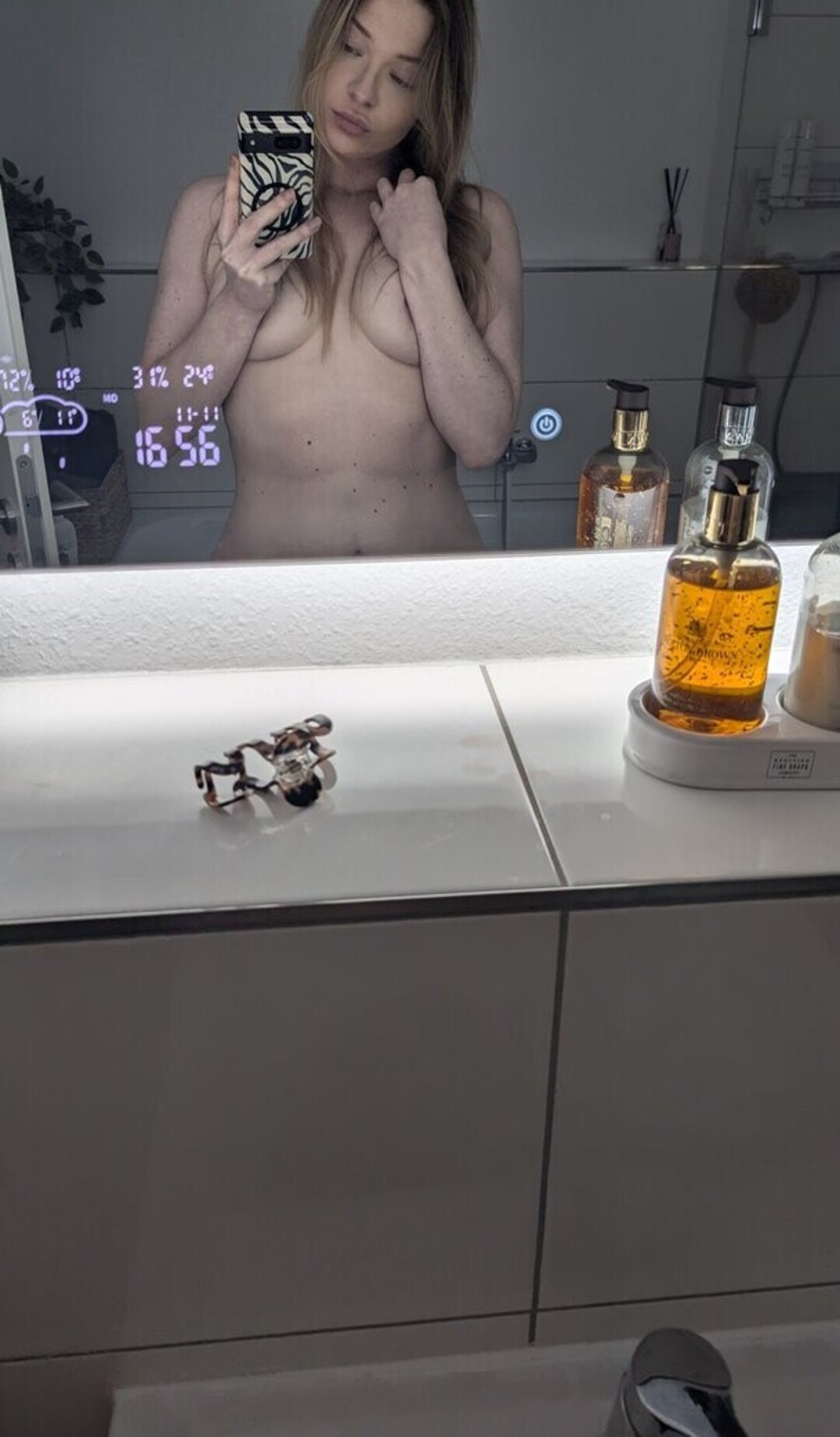 Nagie wyciekłe zdjęcie OnlyFans od Neeviliciouz #1010