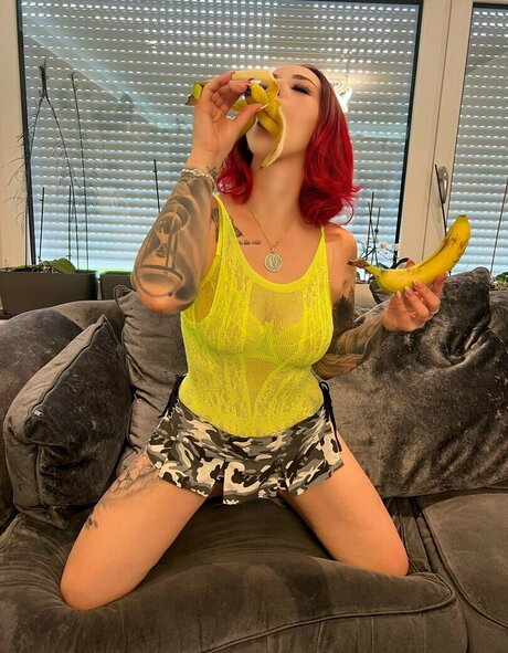 Nina Devil