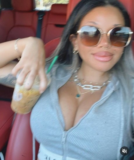 Nagie wyciekłe zdjęcie OnlyFans od Smosh Girls