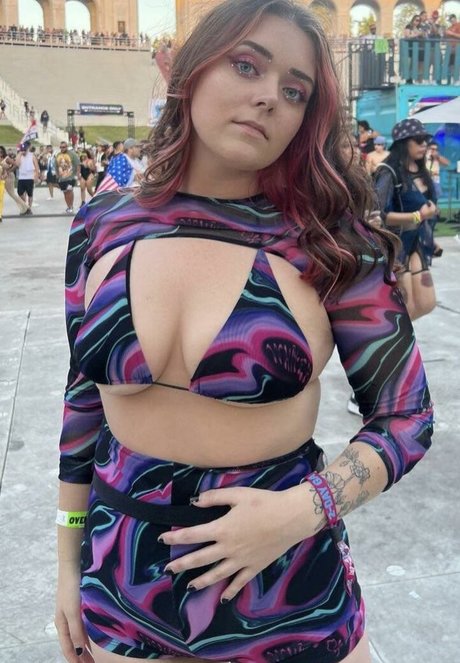 Nagie wyciekłe zdjęcie OnlyFans od Smosh Girls