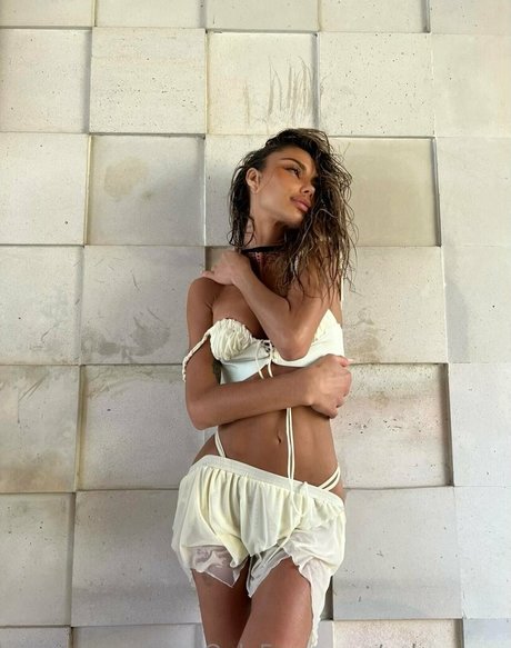 Nagie wyciekłe zdjęcie OnlyFans od Sahara Ray