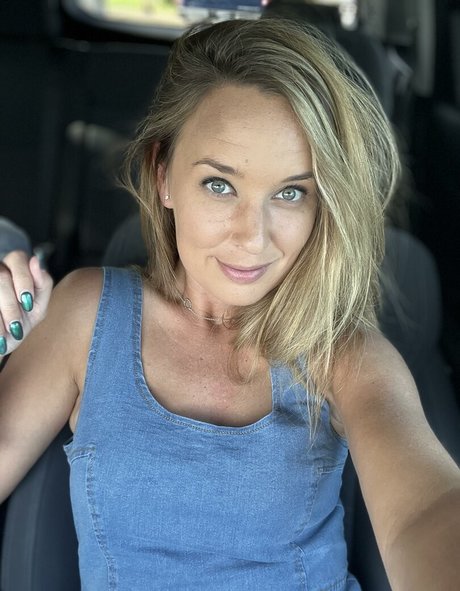 Nagie wyciekłe zdjęcie OnlyFans od Lyricinmyhead
