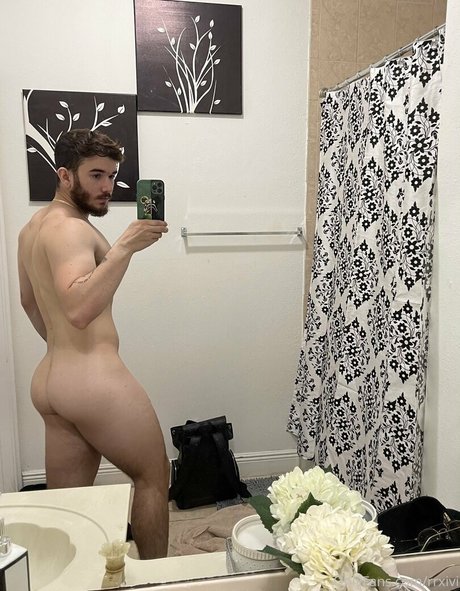 Nagie wyciekłe zdjęcie OnlyFans od Rrxivi