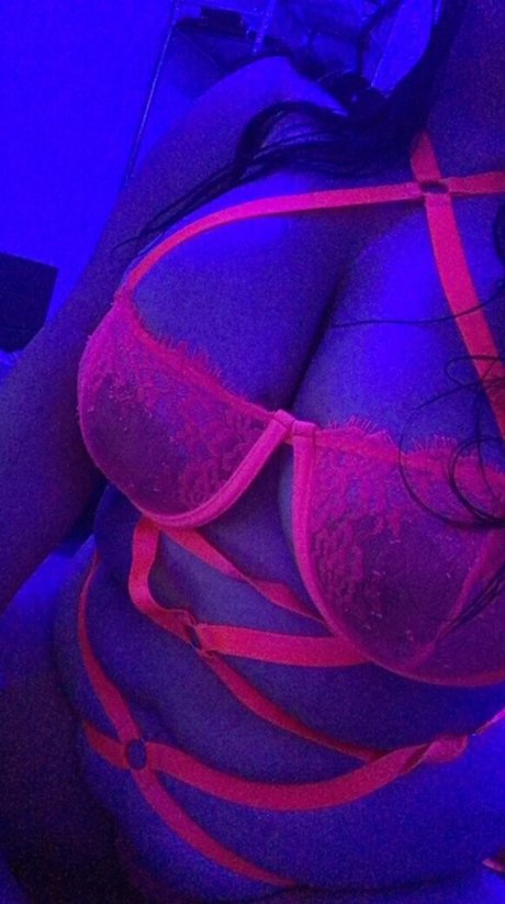 Nagie wyciekłe zdjęcie OnlyFans od Mamacitvizzy