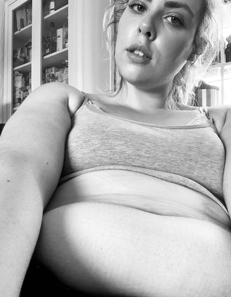 Nagie wyciekłe zdjęcie OnlyFans od Eatee