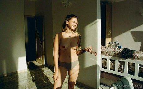 Nagie wyciekłe zdjęcie OnlyFans od Kitty Berg