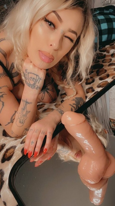 Nagie wyciekłe zdjęcie OnlyFans od Heavymetalvixen