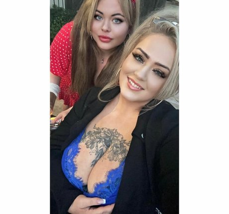 Nagie wyciekłe zdjęcie OnlyFans od Chloe Dymond
