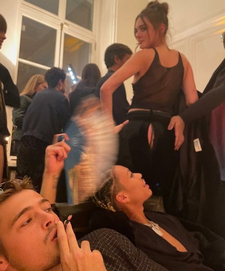 Nagie wyciekłe zdjęcie OnlyFans od Charlotte Lawrence