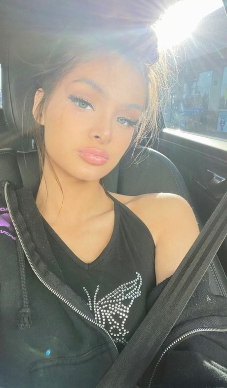 Nagie wyciekłe zdjęcie OnlyFans od Brighton Sharbino