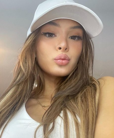 Nagie wyciekłe zdjęcie OnlyFans od Brighton Sharbino