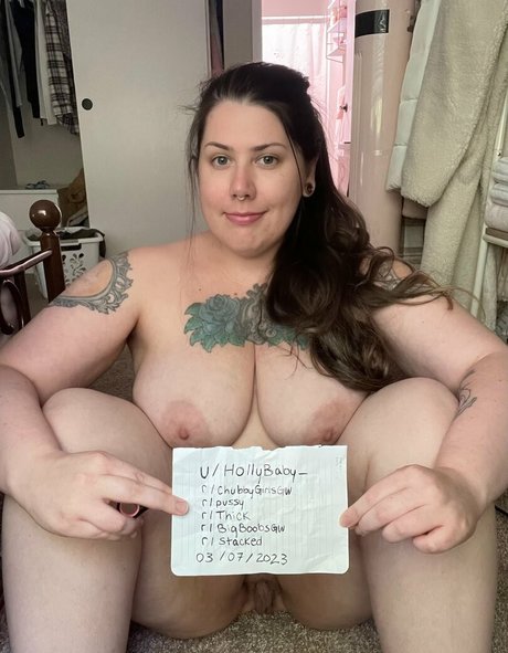 Nagie wyciekłe zdjęcie OnlyFans od Hollybabyxoxo