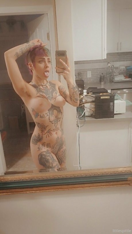 Nagie wyciekłe zdjęcie OnlyFans od Littlespittle