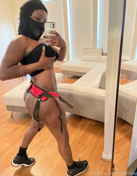 Nagie wyciekłe zdjęcie OnlyFans od Daleeshaa