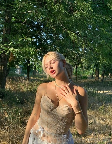 Nagie wyciekłe zdjęcie OnlyFans od Lilaxshy