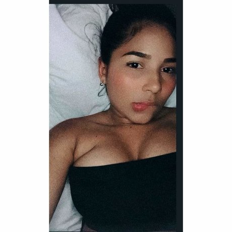 Nagie wyciekłe zdjęcie OnlyFans od Laura