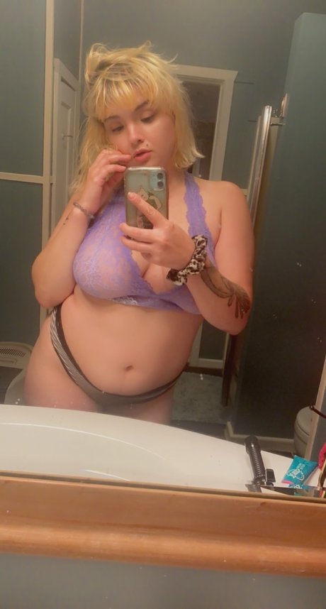 Nagie wyciekłe zdjęcie OnlyFans od Lilqbee