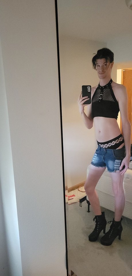 Tay