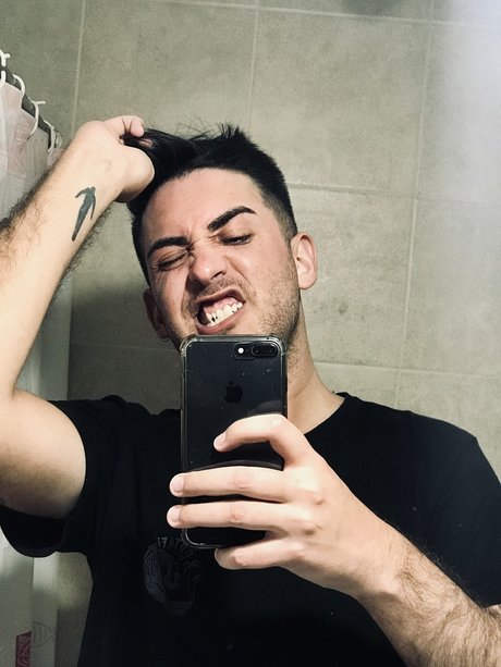 Nagie wyciekłe zdjęcie OnlyFans od Lucas