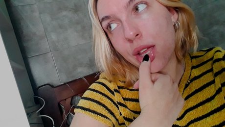 Nagie wyciekłe zdjęcie OnlyFans od Marina