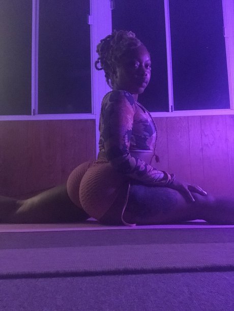 Nagie wyciekłe zdjęcie OnlyFans od Tara Nephthysbinah