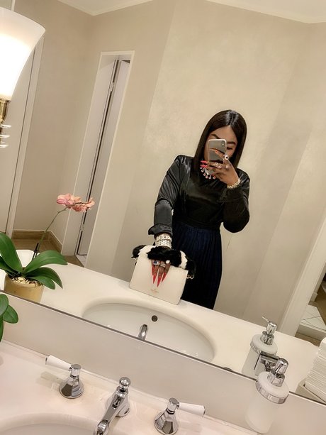 Nagie wyciekłe zdjęcie OnlyFans od Miss Eliane