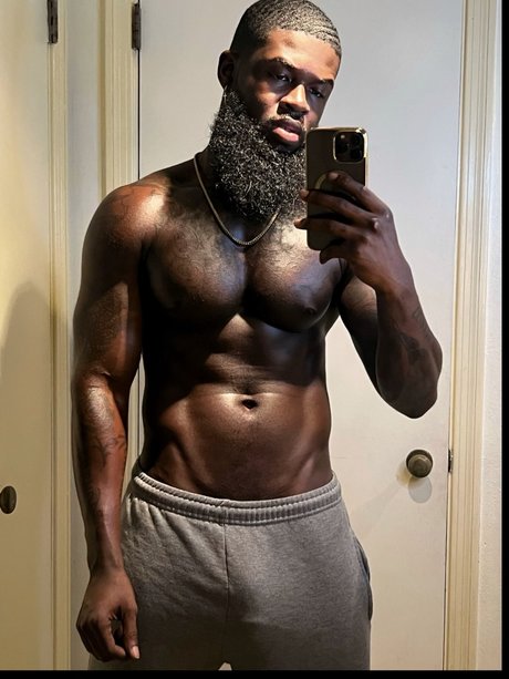 Nagie wyciekłe zdjęcie OnlyFans od Daddy Rozay