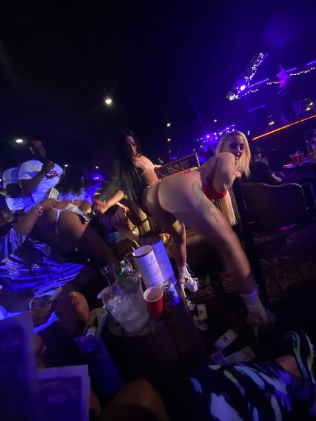 Nagie wyciekłe zdjęcie OnlyFans od Cantstopwatching
