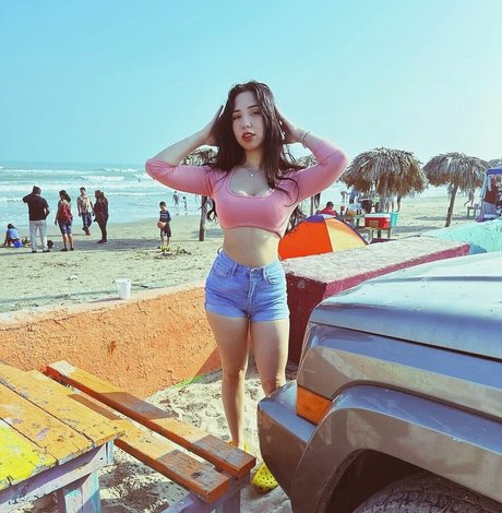 Nagie wyciekłe zdjęcie OnlyFans od Amateur Latina Lazlye