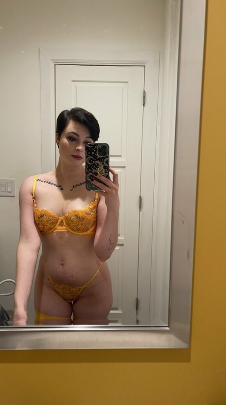 Nagie wyciekłe zdjęcie OnlyFans od Harlihero