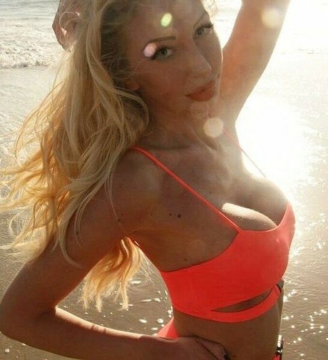 Nagie wyciekłe zdjęcie OnlyFans od Sara Muzi