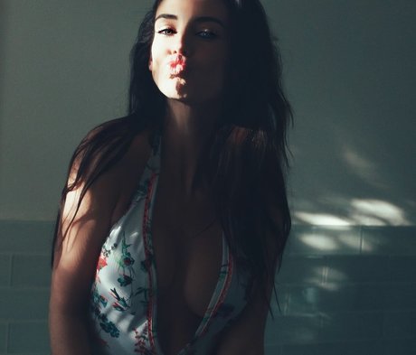 Jessica Lowndes