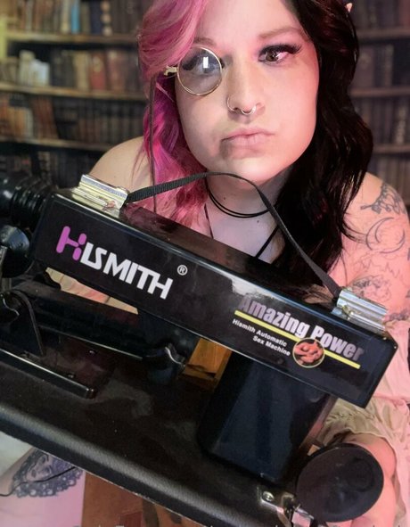 Quin.night.afterdark