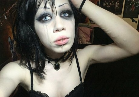 Nagie wyciekłe zdjęcie OnlyFans od Morbidlysweet