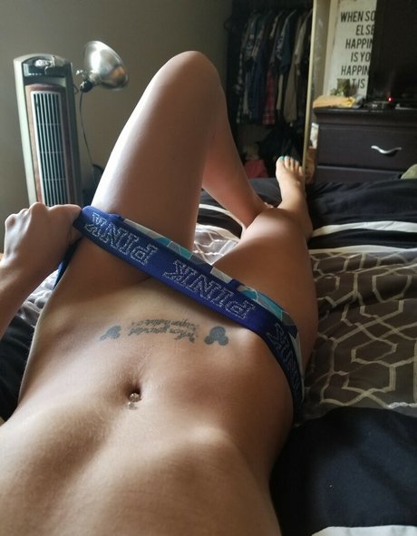 Nagie wyciekłe zdjęcie OnlyFans od Chivettes Gone Wild