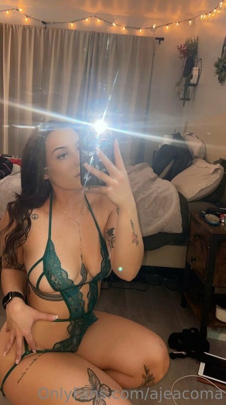 Nagie wyciekłe zdjęcie OnlyFans od Ajeacoma