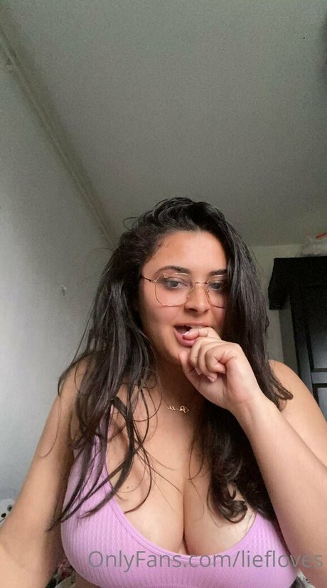 Nagie wyciekłe zdjęcie OnlyFans od Liefloves