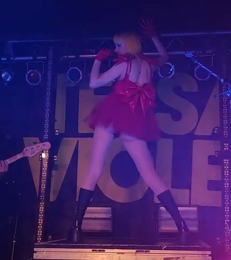 Nagie wyciekłe zdjęcie OnlyFans od Tessa Violet