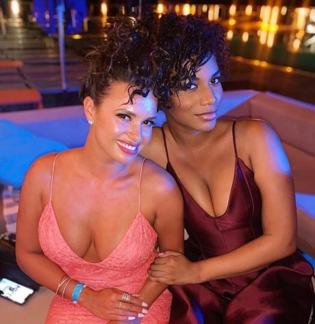 Nagie wyciekłe zdjęcie OnlyFans od Taylor Rooks
