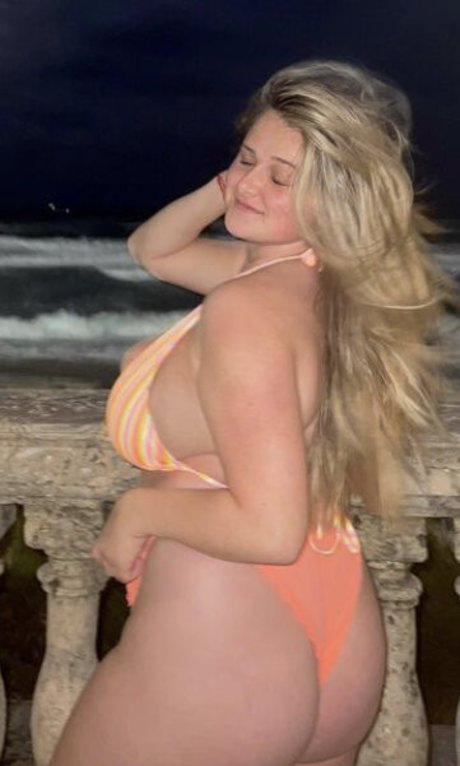 Nagie wyciekłe zdjęcie OnlyFans od Abby J