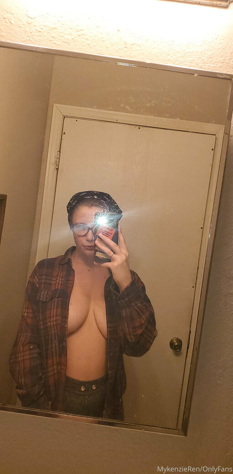 Nagie wyciekłe zdjęcie OnlyFans od Mykenzieren