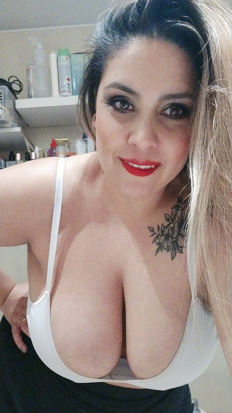Nagie wyciekłe zdjęcie OnlyFans od Alma