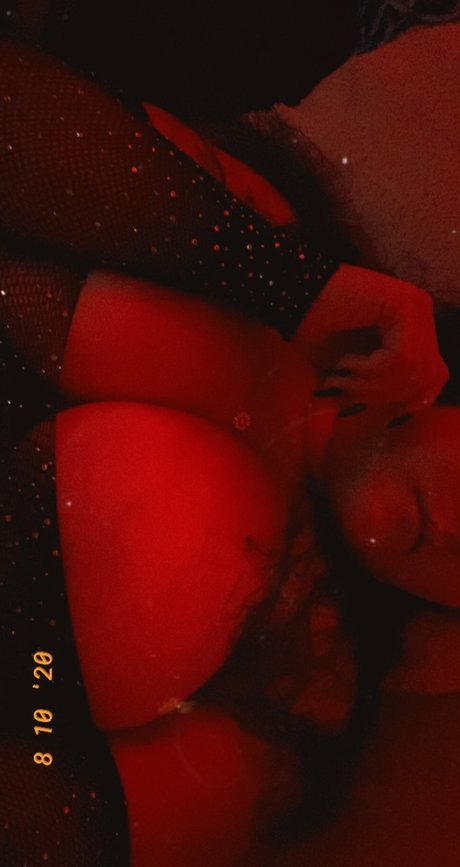Nagie wyciekłe zdjęcie OnlyFans od 