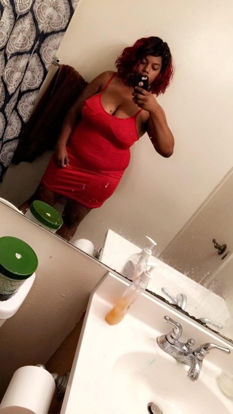 Nagie wyciekłe zdjęcie OnlyFans od Maymay Baby