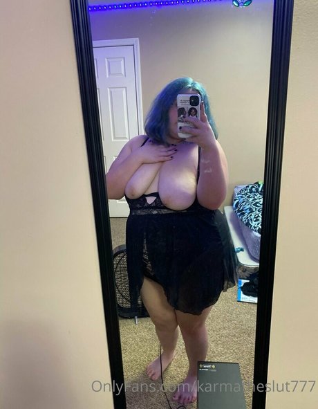 Nagie wyciekłe zdjęcie OnlyFans od Karmatheslut777