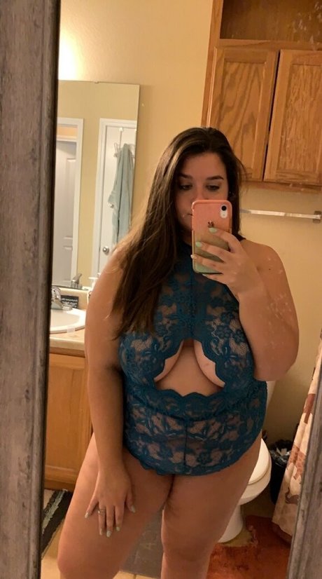 Nagie wyciekłe zdjęcie OnlyFans od Chokemepleaseeee