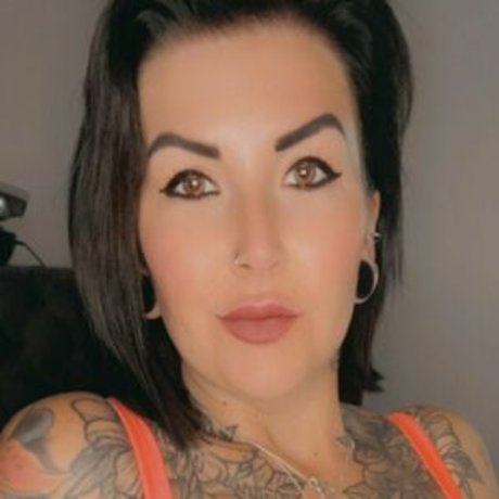 Nagie wyciekłe zdjęcie OnlyFans od Tattooedlou