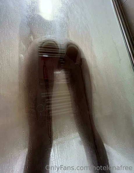 Nagie wyciekłe zdjęcie OnlyFans od Hotelenafree