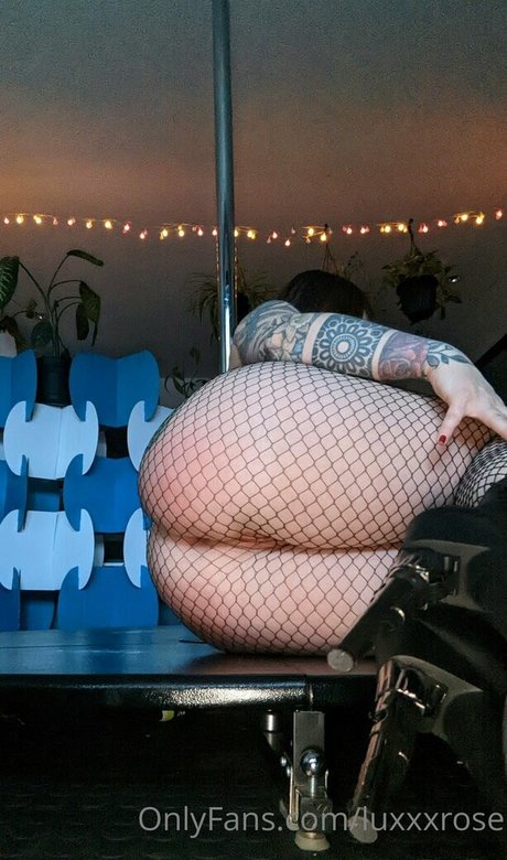 Luxxxrose