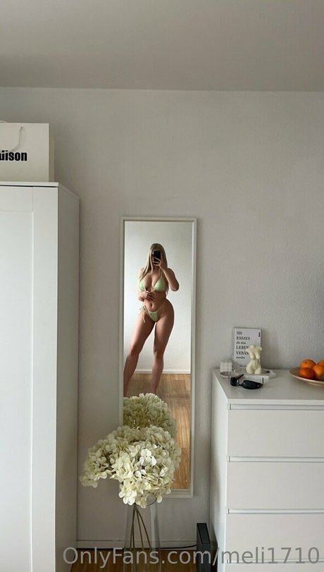 Nagie wyciekłe zdjęcie OnlyFans od Meli1710